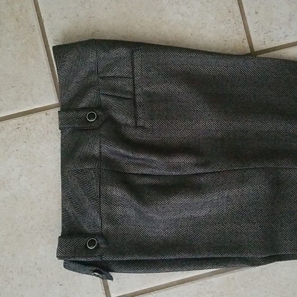White House Black Market Size 8R, like new, cleaned grey black patterned trouser - Picture 2 of 6